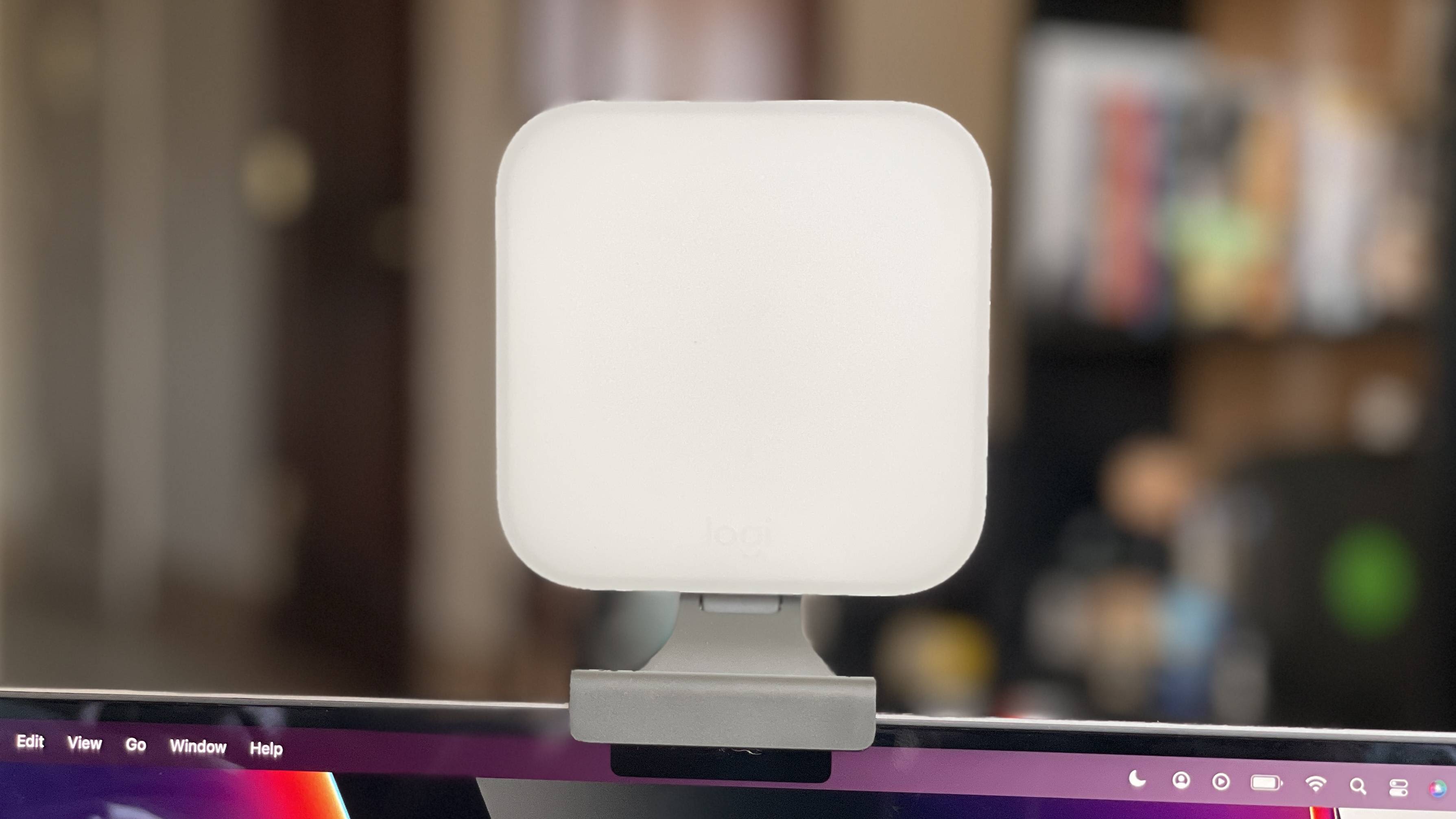 underkjole Byblomst Mand Logitech Litra Glow review: A great light for streaming and working from  home | CNN Underscored
