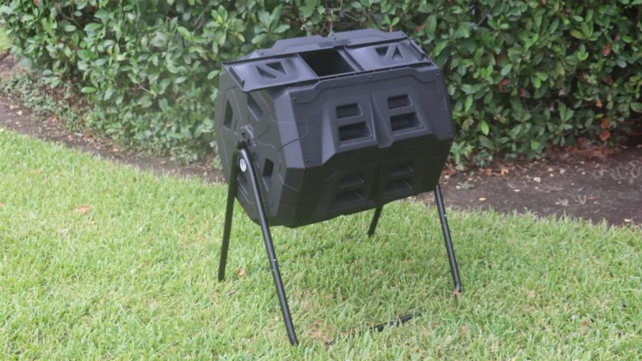 Exaco 43-Gallon Mr. Spin Dual-Chamber Compost Tumbler