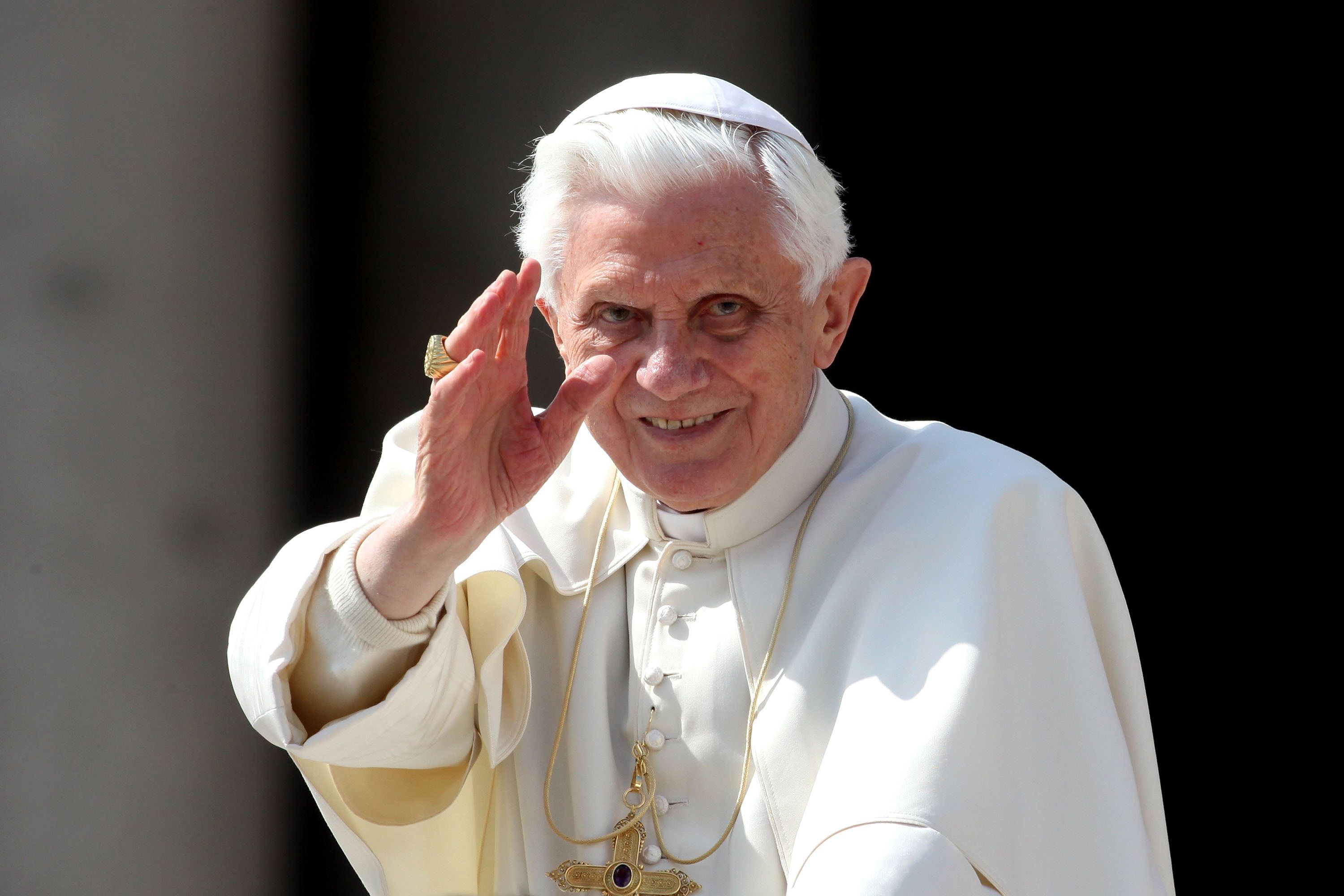 Xxx Pope All Video - Pope Benedict XVI knew of abusive priests when he ran Munich archdiocese,  investigators say | CNN