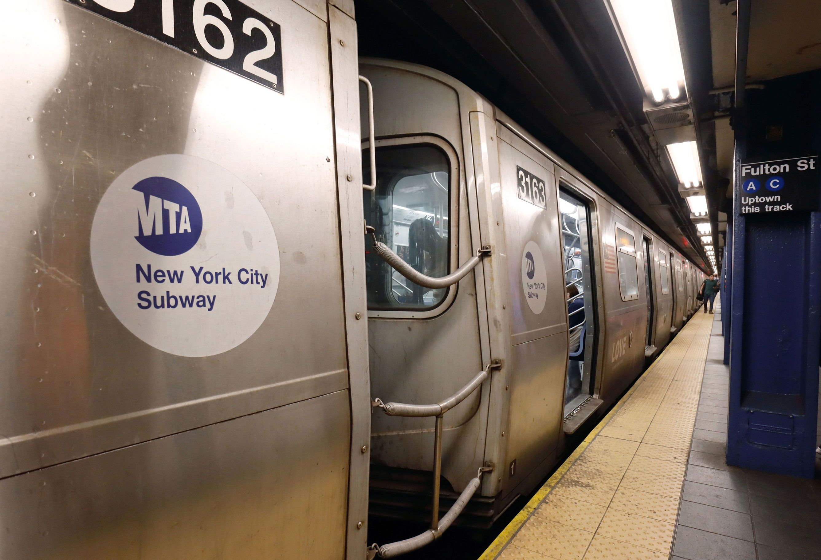 Bronx news: Police report finding human leg on No. 4 subway track