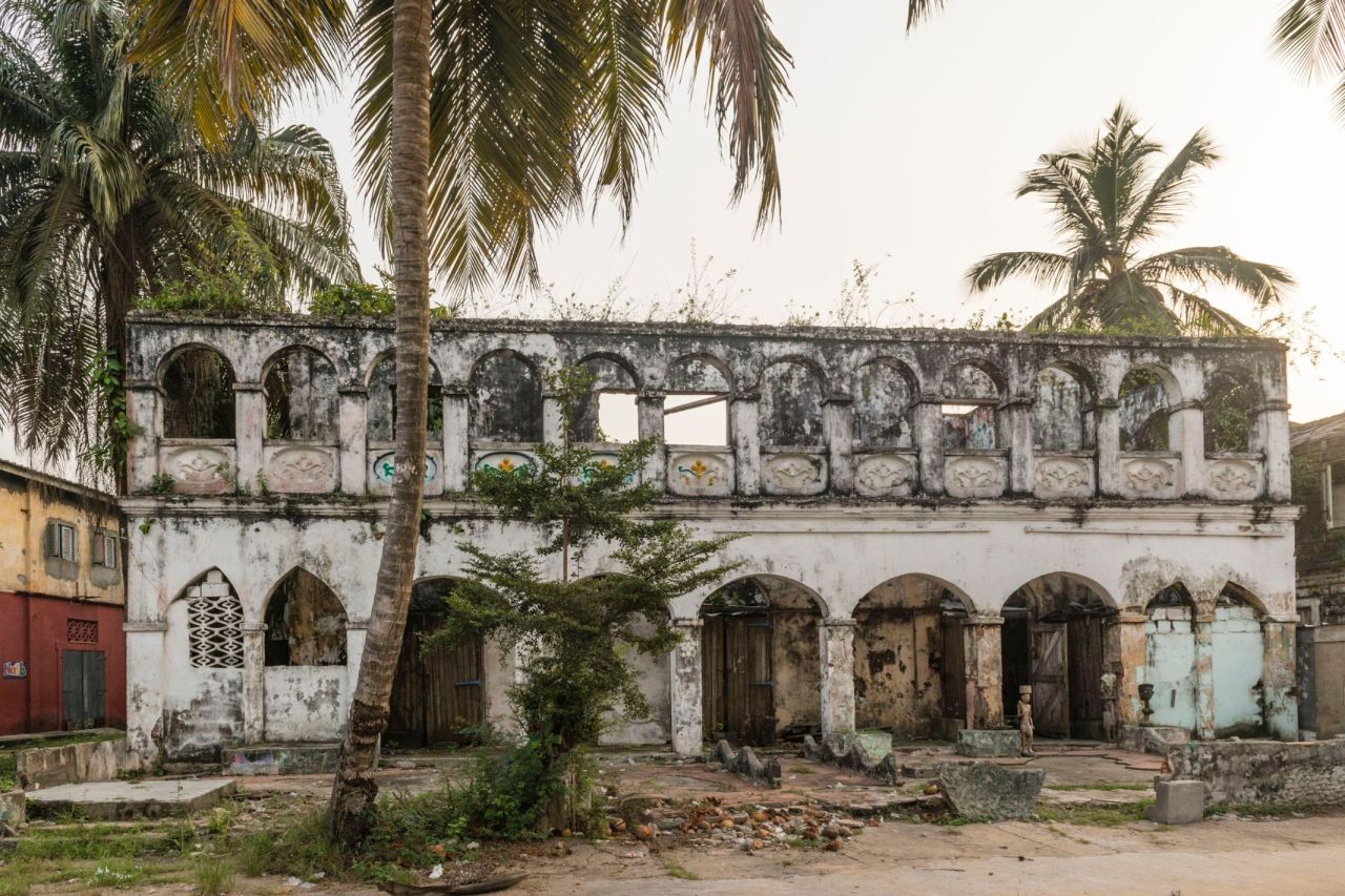 Grand Bassam is filled with derelict buildings like this old colonial house.