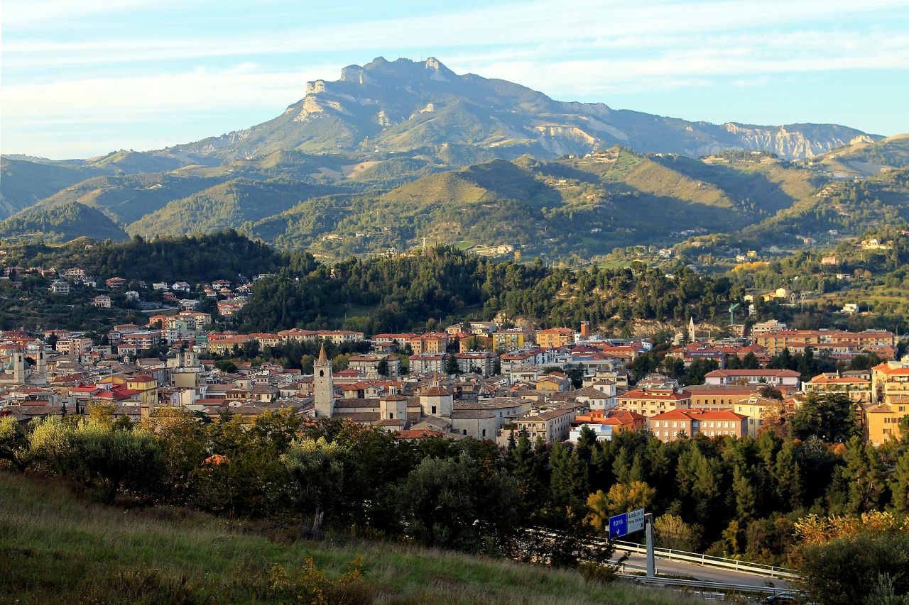 The hills around Ascoli have rich travertine deposits.