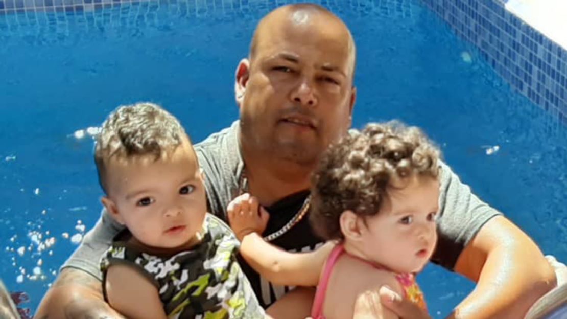 Vázquez's husband Daniel Joel Cárdenas Díaz, seen here with their two children. 