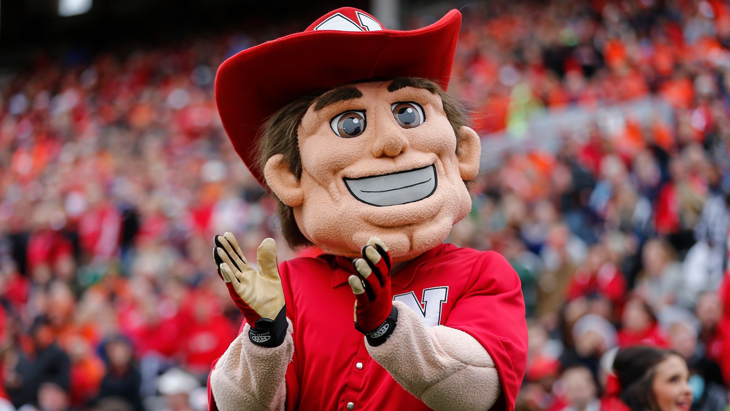 University of Nebraska updates Herbie Husker mascot to change hand ...