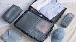 underscored packing cubes away lead
