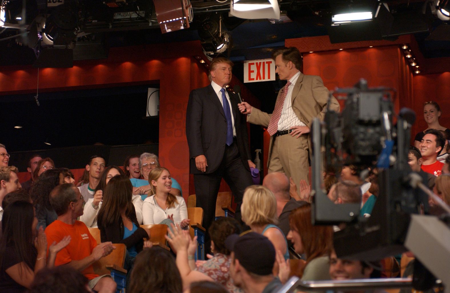 O'Brien interviews television personality — and future US President — Donald Trump during a "Late Night" episode.