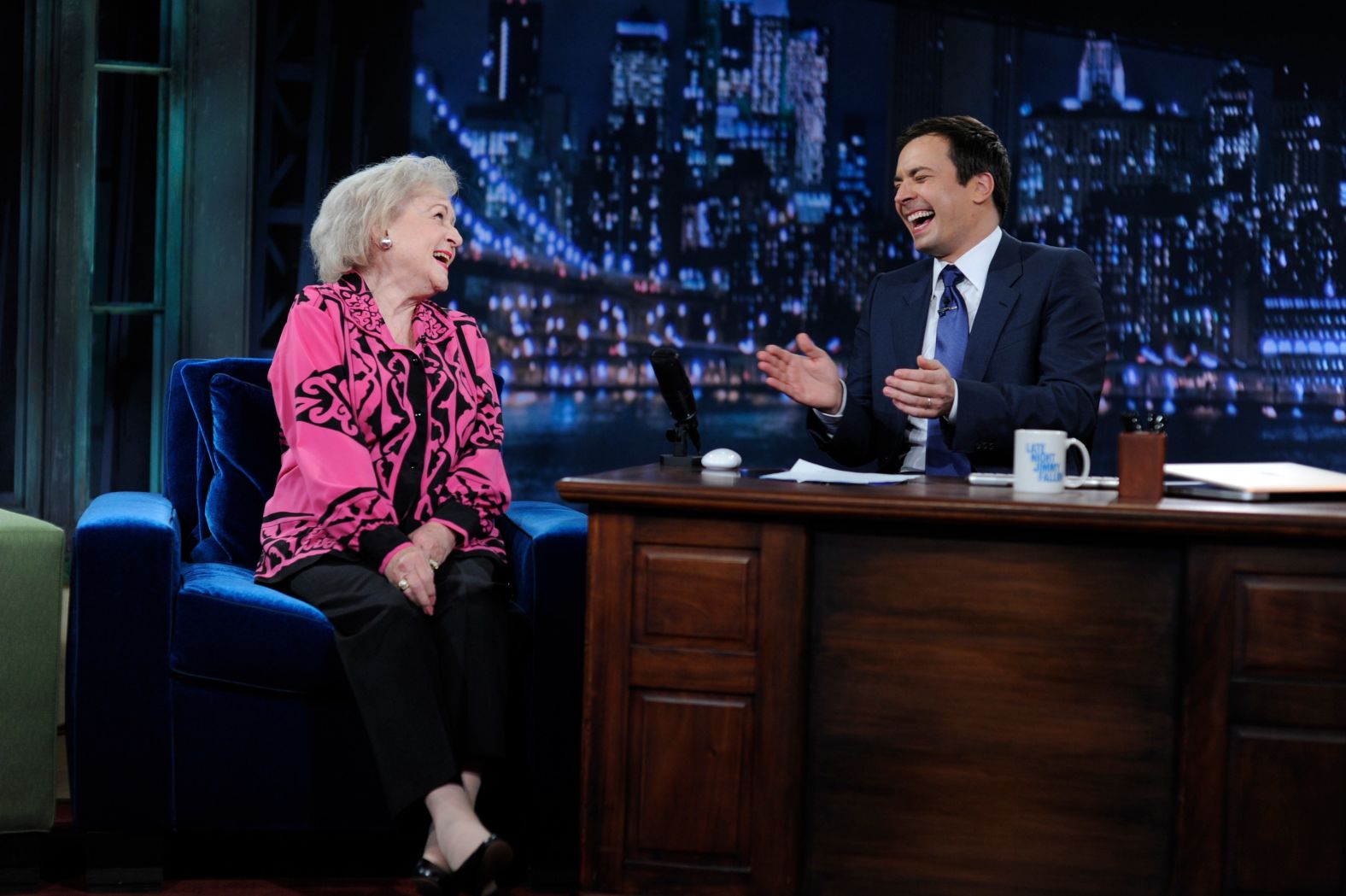 Fallon interviews actress Betty White in 2009.