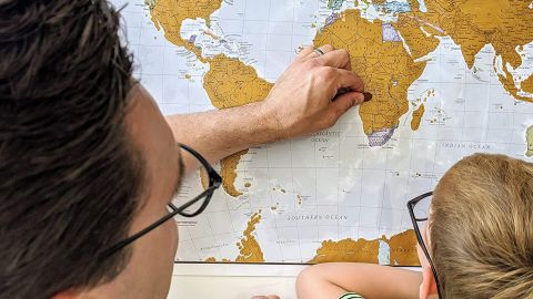 Karte Rubbeln Sie eine internationale Weltreisekarte. 
