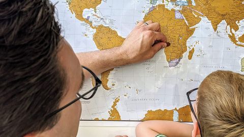 Karte Rubbeln Sie eine internationale Weltreisekarte.