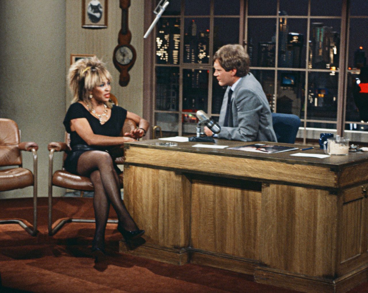 Letterman interviews singer Tina Turner in 1984.