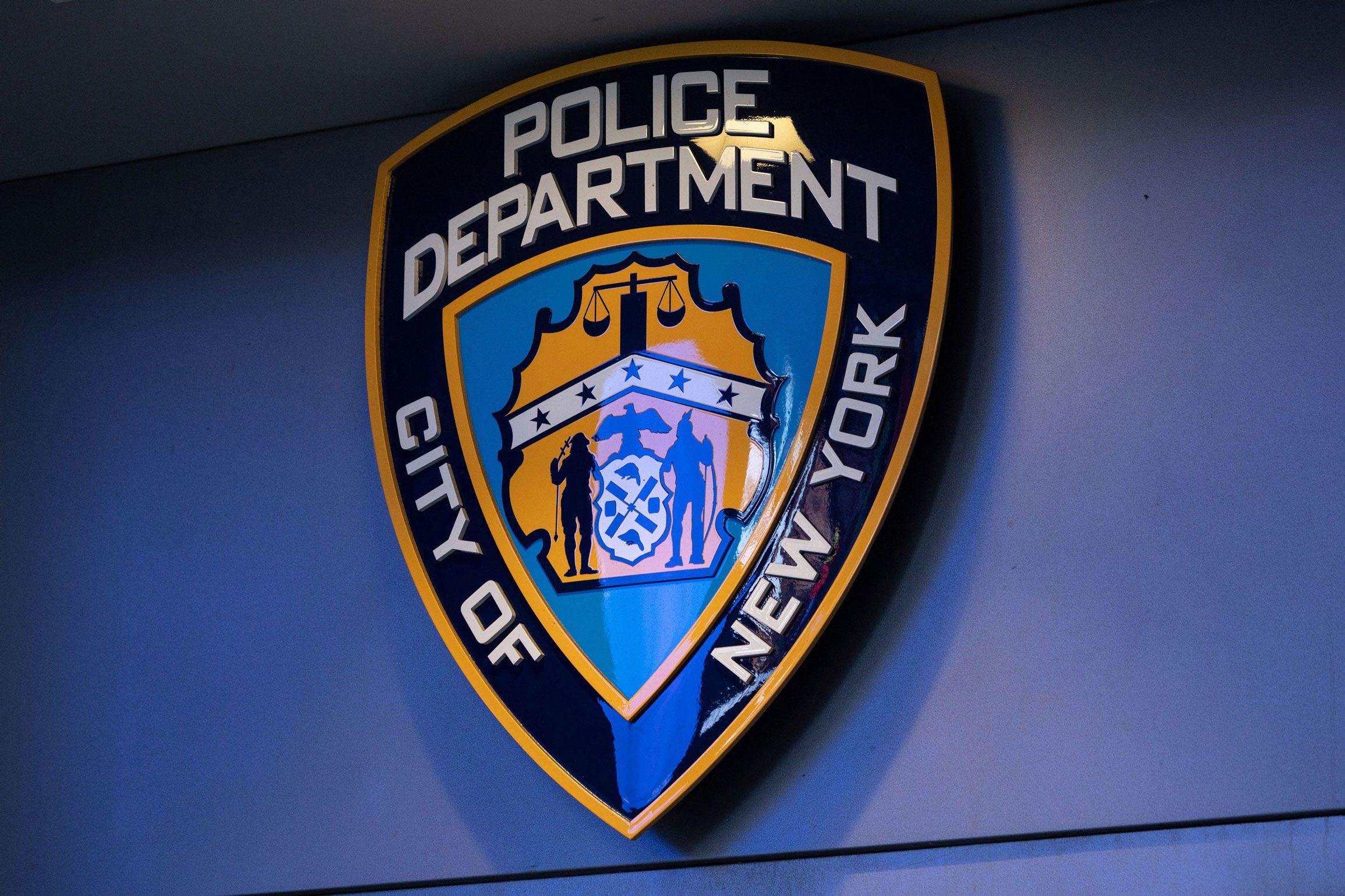 nypd-new-york-city-police-department-seal-logo-law-enforcement-hong