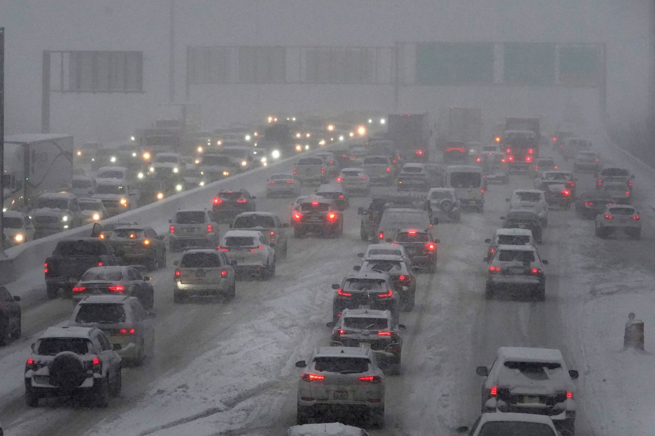 Motorists navigate Interstate 90 in Chicago on February 2.