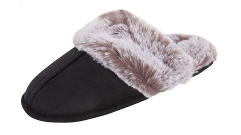 Jessica Simpson Women’s Comfy Faux Fur House Slipper