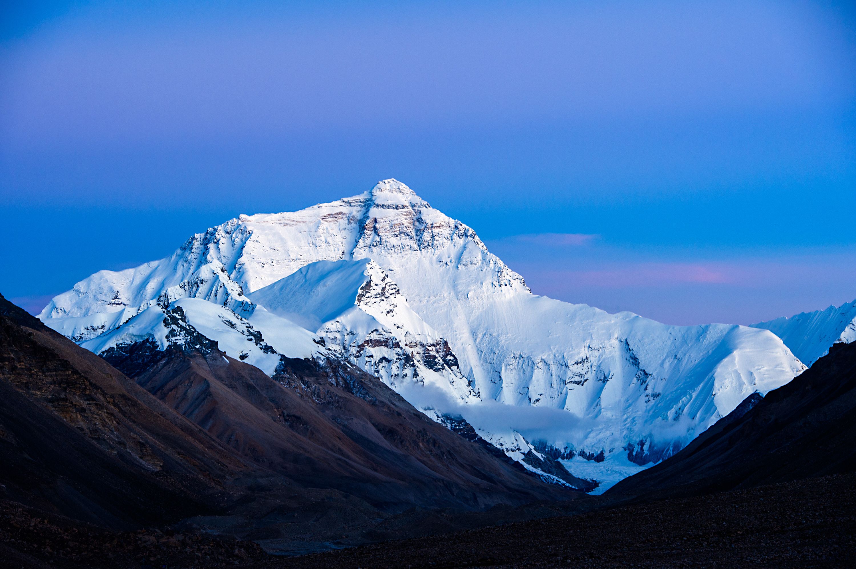Mount Everest has lost 2,000 years' worth of ice in less than