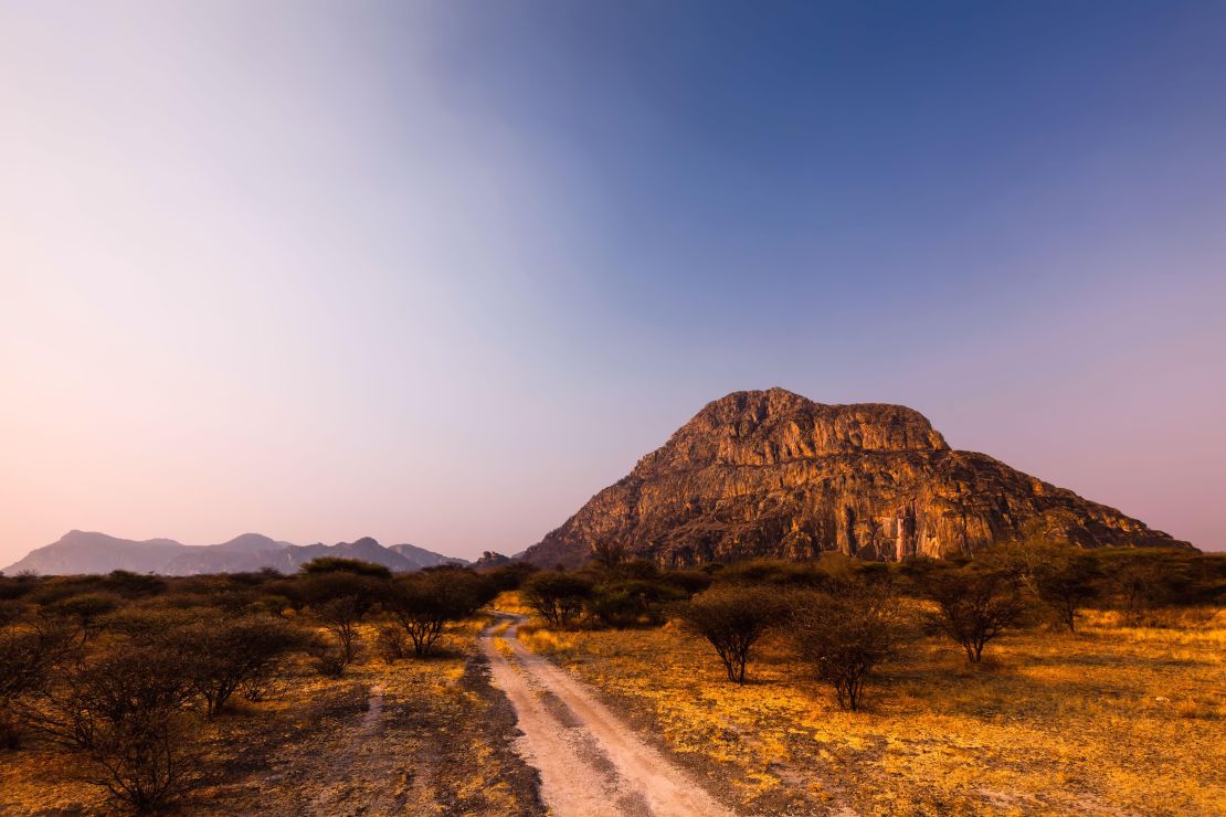 Let the stunning landscapes of the Kalahari Desert in Botswana inspire your romantic side.