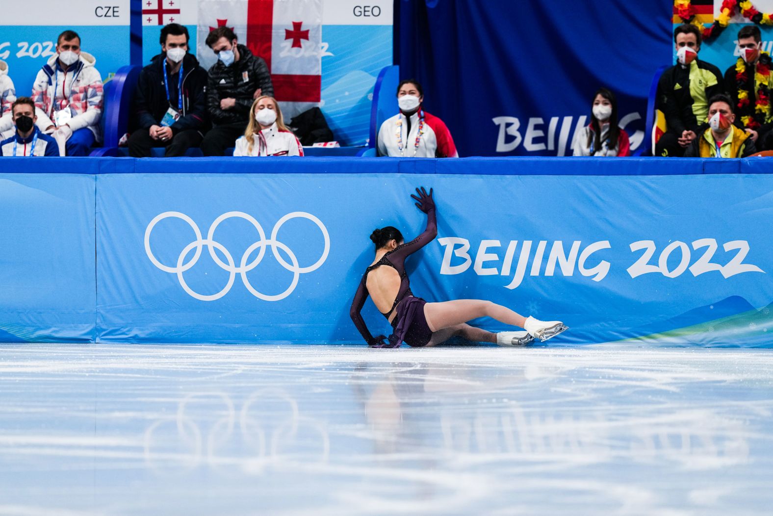 China's Zhu Yi falls during her short program while competing in the team figure skating event on February 6. After finishing last, the US-born skater faced a <a href="index.php?page=&url=https%3A%2F%2Fwww.cnn.com%2F2022%2F02%2F06%2Fsport%2Fus-born-figure-skater-beverly-zhu-yi-china-olympic-intl-hnk%2Findex.html" target="_blank">firestorm of criticism</a> on Chinese social media.