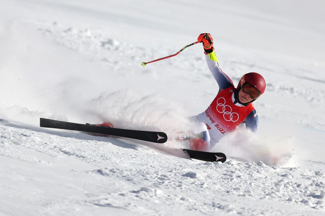 Mikaela Shiffrin crashes out of her opening run in Monday's giant slalom.