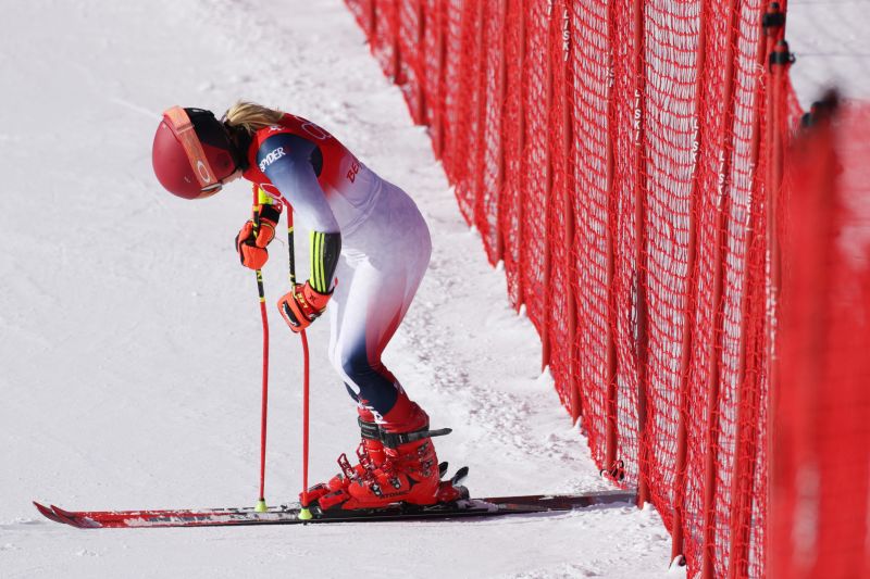 Mikaela Shiffrin: Defending Olympic Champion Crashes Out Of Giant ...