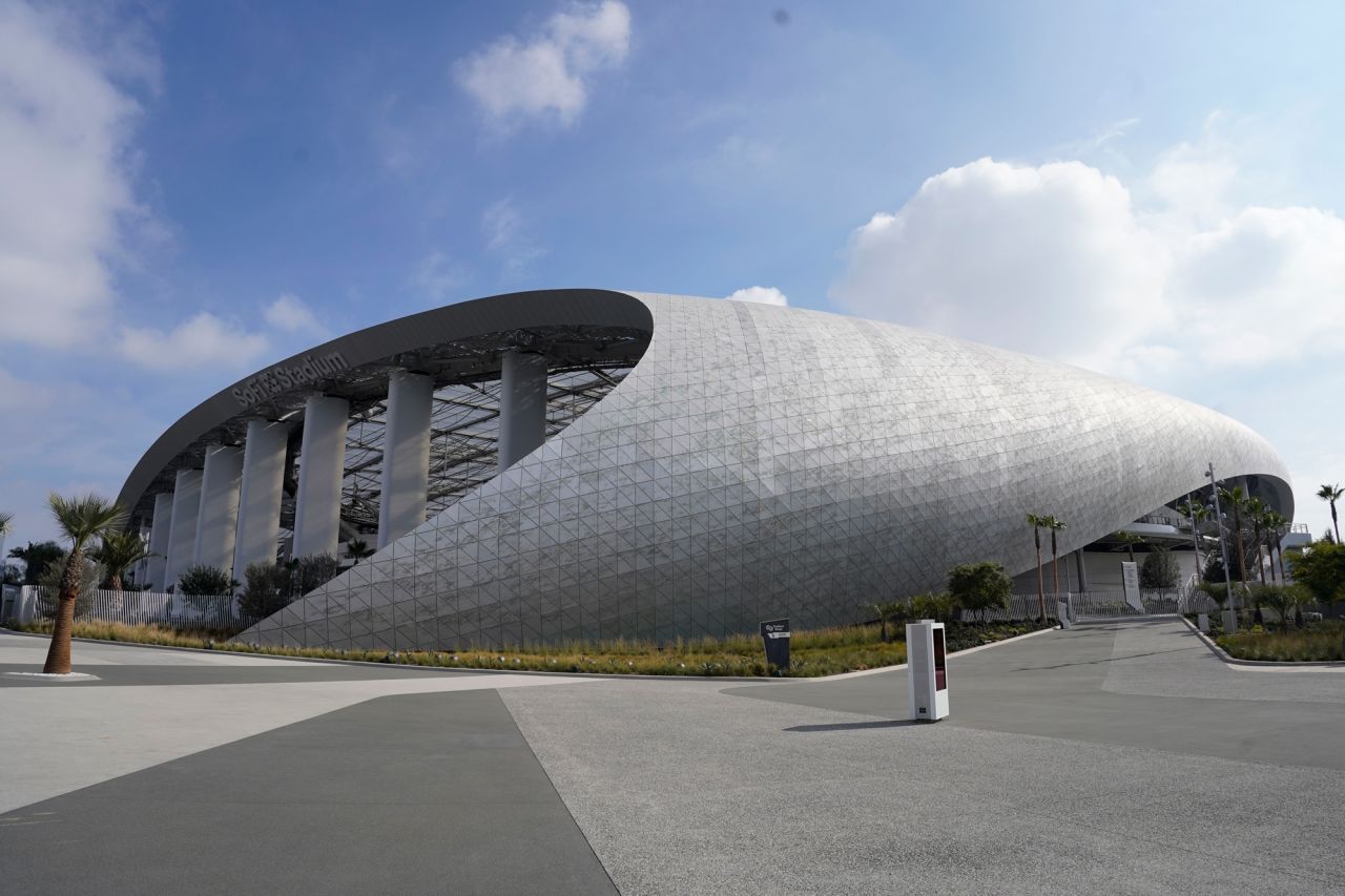 The futuristic indoor-outdoor stadium is the work of architecture firm HKS.