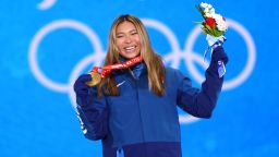 ZHANGJIAKOU, CHINA - FEBRUARY 10: Gold medallist, Chloe Kim of Team United States poses with their medal during the Women's Snowboard Halfpipe medal ceremony on Day 6 of the Beijing 2022 Winter Olympic Games at Zhangjiakou Medal Plaza on February 10, 2022 in Zhangjiakou, China. (Photo by Cameron Spencer/Getty Images)