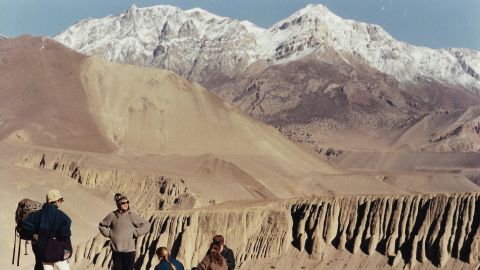 The backpackers were trekking through spectacular landscapes. Here's the group near Muktinath Valley in February 1996.
