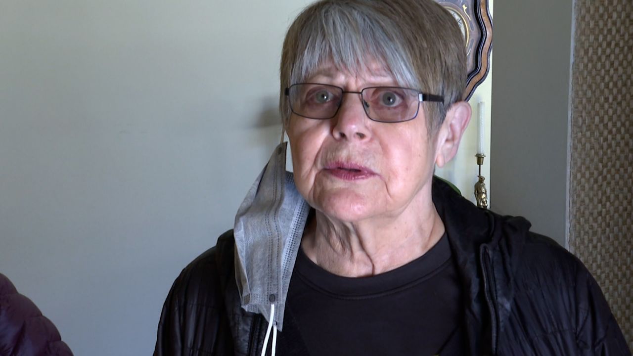  Denyse Holt said she did not think she would survive being held hostage in her home