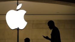 American Express Suspends Operations In Russia And Belarus - CNN 10 NEW YORK, NY - JANUARY 29: A man checks his phone in an Apple retail store in Grand Central Terminal, January 29, 2019 in New York City. Apple is set to report first-quarter earnings results after U.S. markets close on Tuesday. (Photo by Drew Angerer/Getty Images)