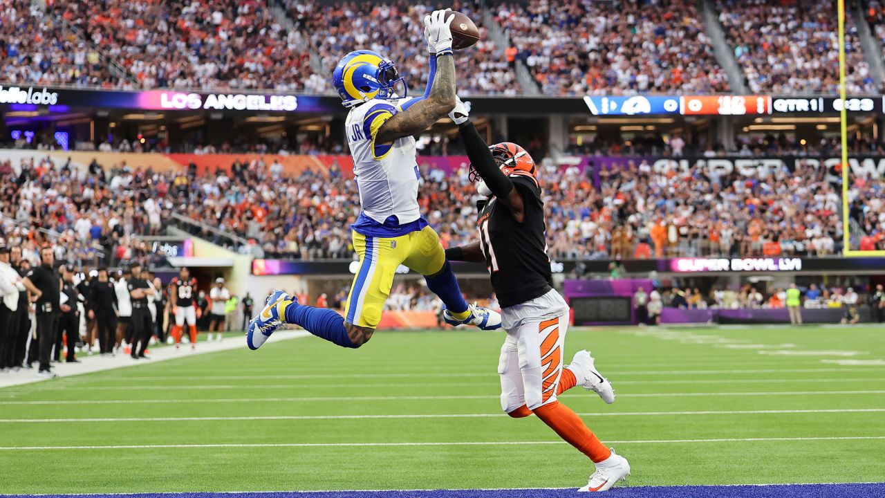 Los Angeles Rams wide receiver Odell Beckham Jr. catches the ball for a touchdown in front of Cincinnati Bengals cornerback Mike Hilton during Super Bowl LVI. 
