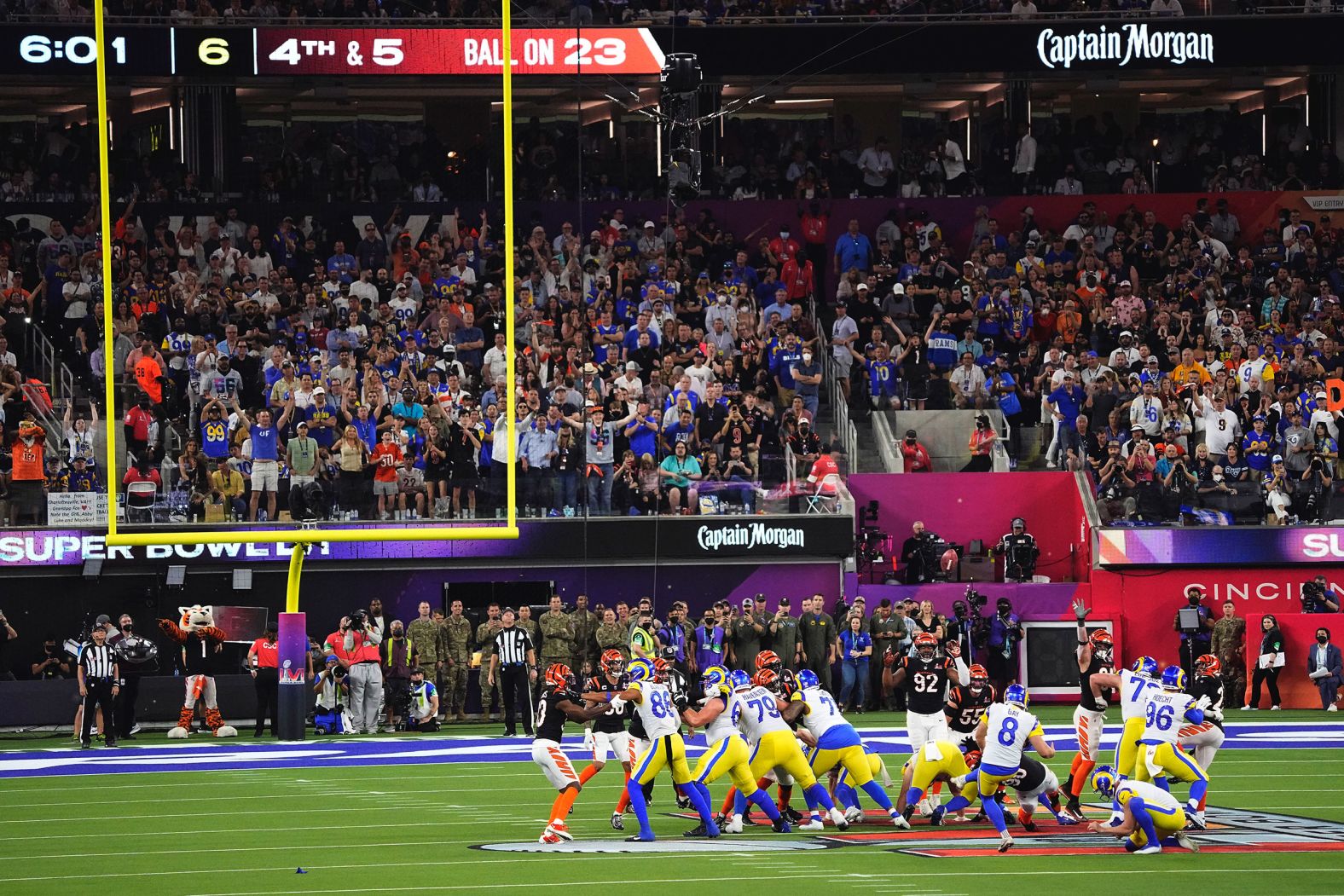 Rams kicker Matt Gay connects on a 41-yard field goal in the third quarter.