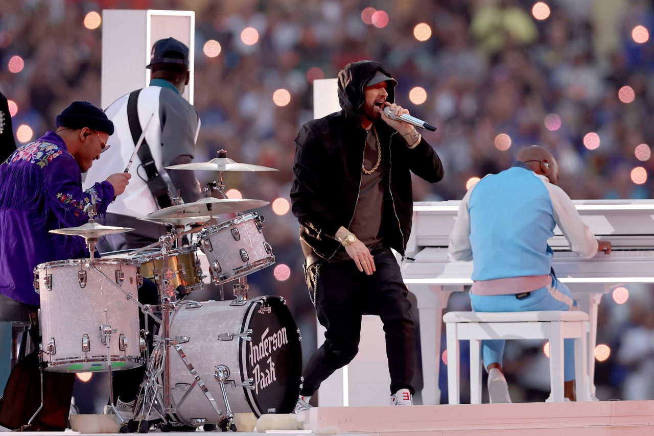 Eminem, with Anderson Paak on drums, performs his hit song "Lose Yourself."