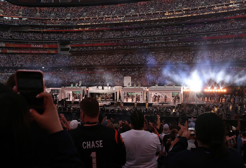 Super Bowl halftime show brought all the hip-hop heat | CNN