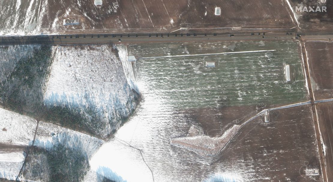 Russian forces, including tanks, appear to have dispersed from a camp near Rechytsa, Belarus.  In one of the satellite images, a convoy of vehicles is seen moving west, deeper into Belarus.