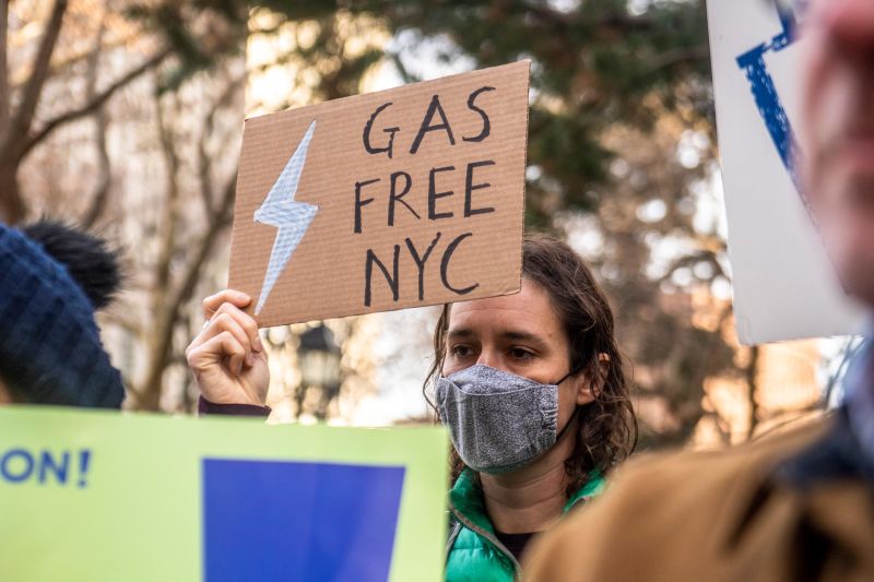 New York Becomes The First State To Ban Natural Gas Stoves And Furnaces ...