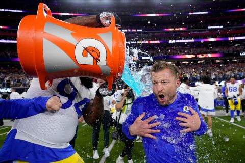 Los Angeles Rams defensive end A'Shawn Robinson pours Gatorade over head coach Sean McVay after winning the <a href="http://www.cnn.com/2022/02/13/sport/gallery/best-photos-2022-super-bowl/index.html" target="_blank">Super Bowl</a> on Sunday, February 13. The 36-year-old McVay is now the youngest head coach to ever win a Super Bowl.