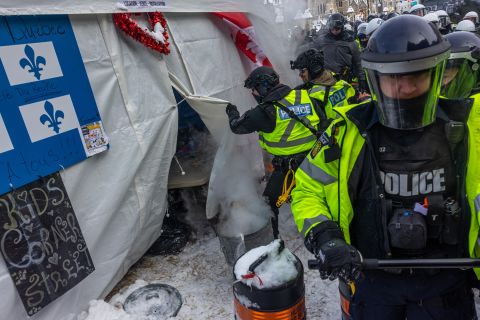 Police clear downtown Ottawa on February 19.
