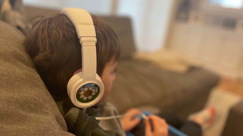 Best kids headphones of 2024 CNN Underscored