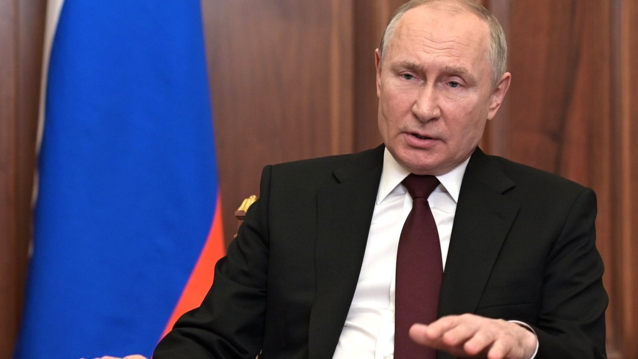 MOSCOW, RUSSIA - FEBRUARY 22: (----EDITORIAL USE ONLY â MANDATORY CREDIT - "KREMLIN PRESS OFFICE / HANDOUT" - NO MARKETING NO ADVERTISING CAMPAIGNS - DISTRIBUTED AS A SERVICE TO CLIENTS----) Russia's President Vladimir Putin addresses the nation in Moscow, Russia on February 22, 2022. (Photo by Kremlin Press Service/Handout/Anadolu Agency via Getty Images)