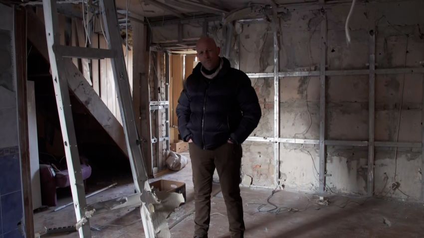 sam kiley ukraine shelled house