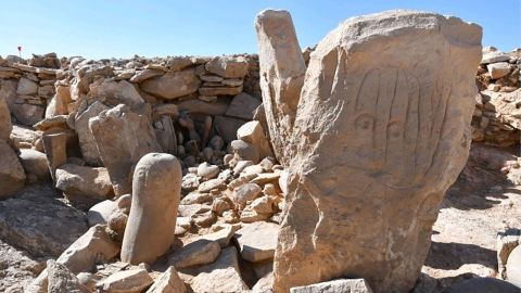Antiquities linked to hunter-gatherers and dating back to the Neolithic era have been uncovered in Jordan.