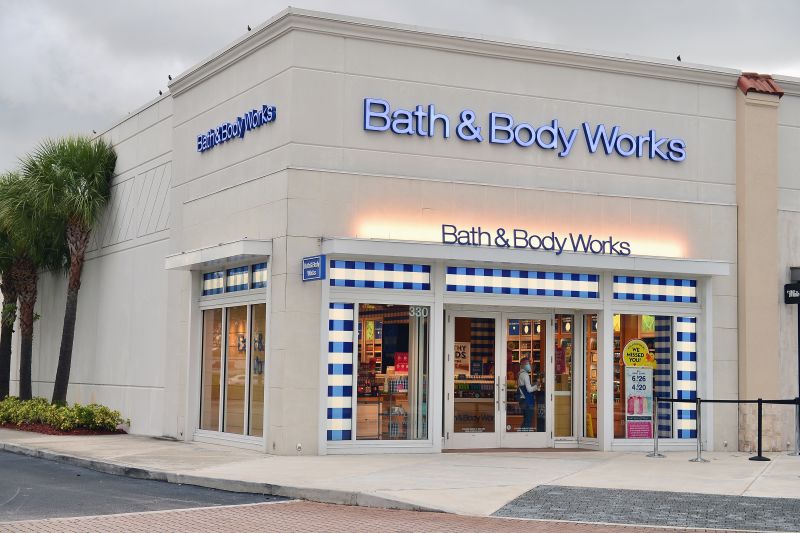 Working at bath and deals body works