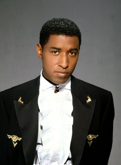 Singer, songwriter and producer, Kenneth "Babyface" Edmonds was named Entertainer of the Year in 1998. Throughout his career, Edmonds has won 12 Grammy Awards and is responsible for some of R&Bs biggest hits. He also co-founded LaFace Records with L. A. Reid and signed artists like TLC, Usher and Toni Braxton. 