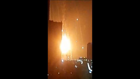 Se vio una explosión en Kiev la madrugada del viernes. 