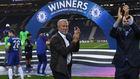 Abramovich celebrates winning the Champions League after Chelsea beat Manchester City at the Estadio do Dragao on May 29, 2021 in Porto, Portugal.