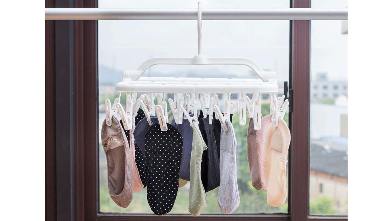 Plastic Laundry Clip and Drip Drying Hanger for Socks, Bras, Lingerie