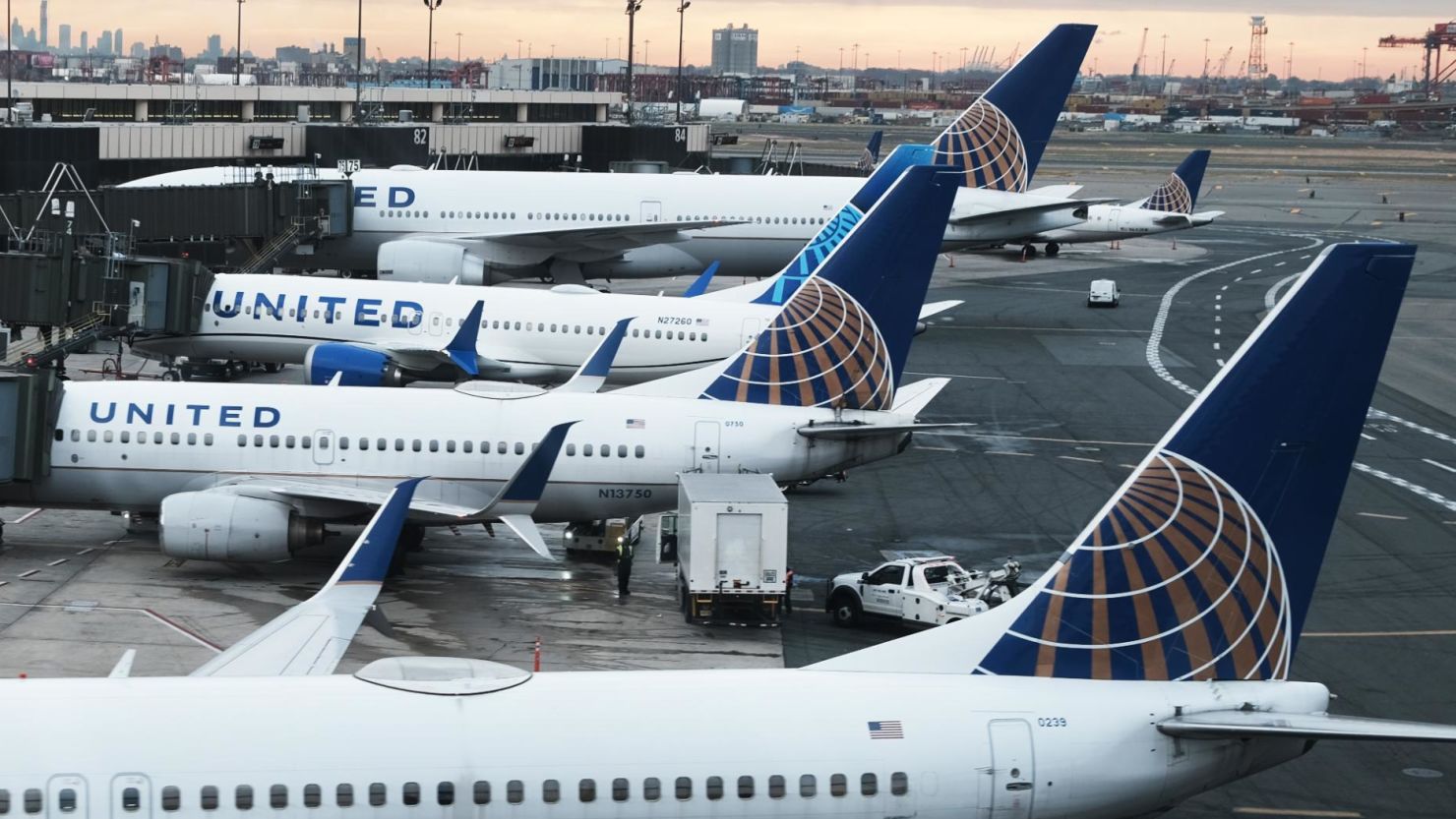 United Airlines avoiding Russian airspace, canceling flights | CNN