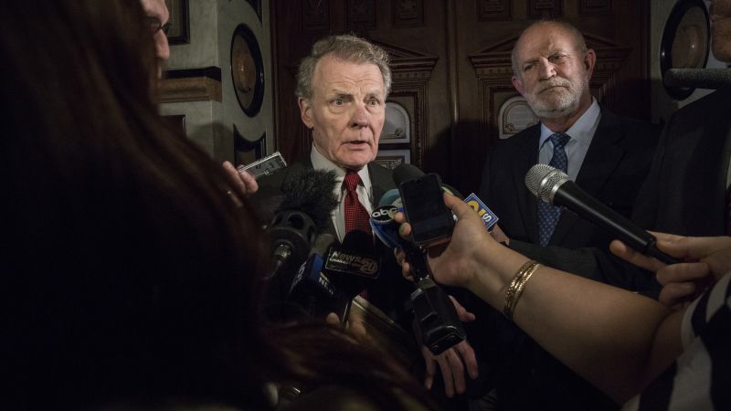 Michael J Madigan Former Illinois House Speaker Is Indicted On