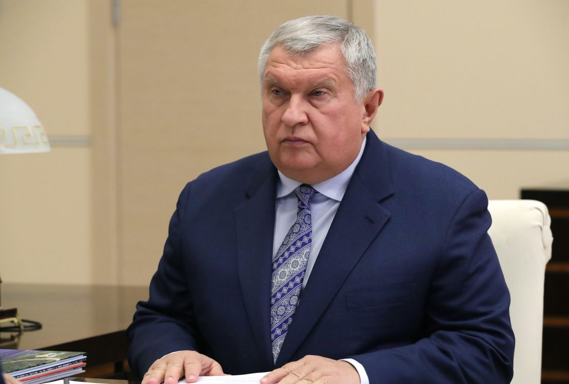  Rosneft CEO Igor Sechin is seen during a meeting with Russia's President Putin.