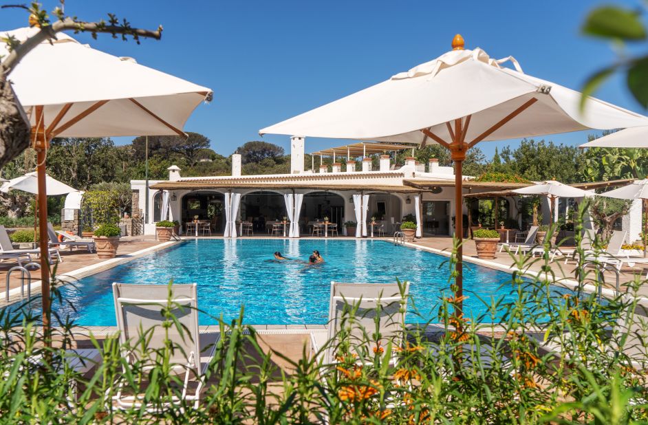 <strong>Botania Relais and Spa:</strong> The recently refurbished <a href="https://www.botaniarelais.com/" target="_blank" target="_blank">Botania Relais and Spa</a> is an adults-only hideaway with whitewashed villa-style suites and rooms.