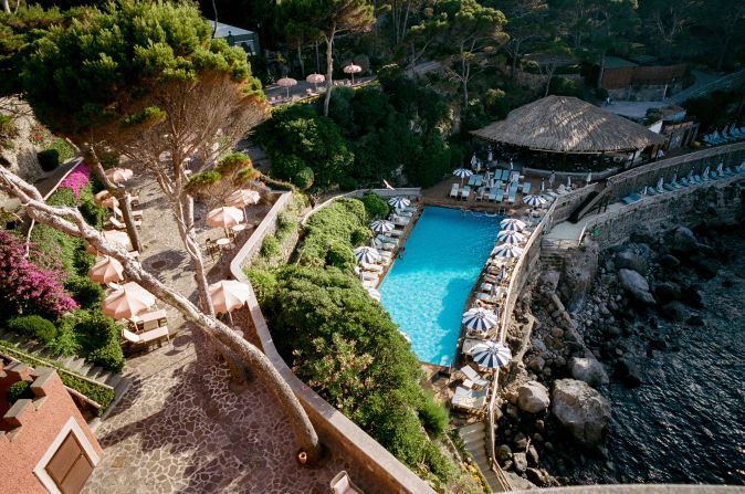 <strong>Mezzatorre Hotel and Spa:</strong> The <a href="index.php?page=&url=https%3A%2F%2Fwww.mezzatorre.com%2Fen%2F" target="_blank" target="_blank">Mezzatorre Hotel and Thermal Spa</a> oozes Italian beach sophistication. 