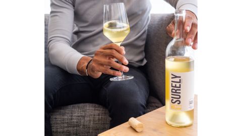 Surely Non-Alcoholic Sauvignon Blanc